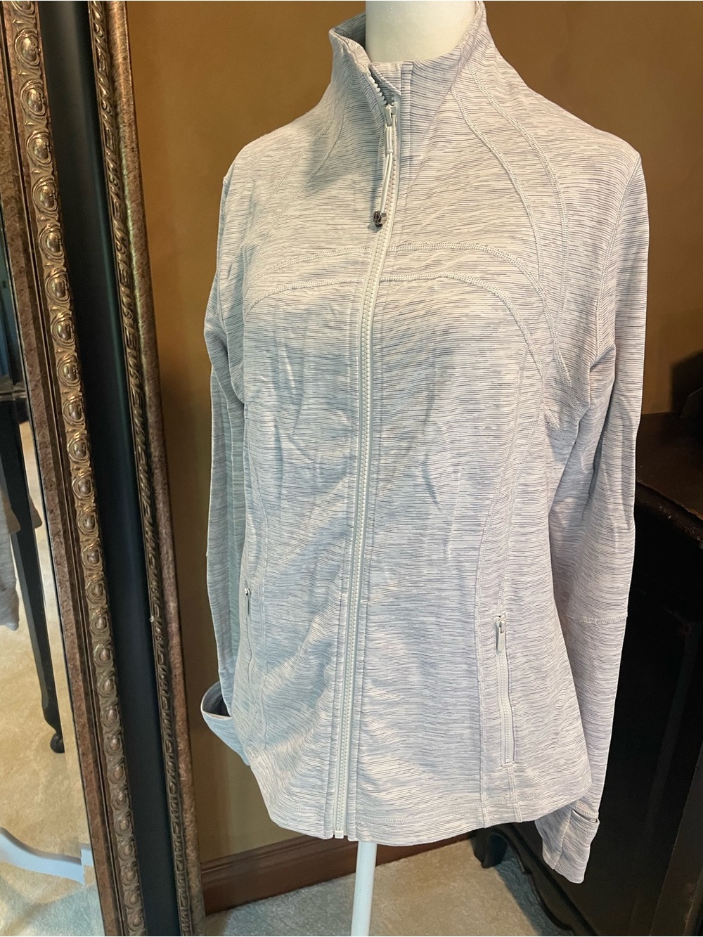 Lulu lemon Light Gray Women's Full-Zip Athletic Jacket